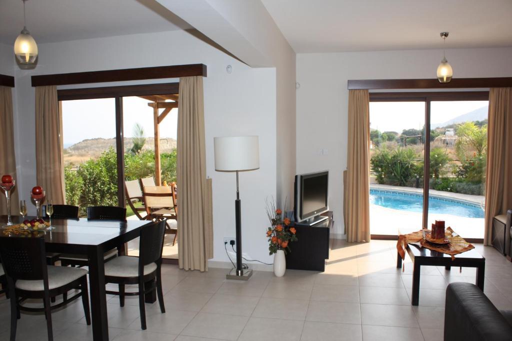 Holidays Villas Pissouri Room photo
